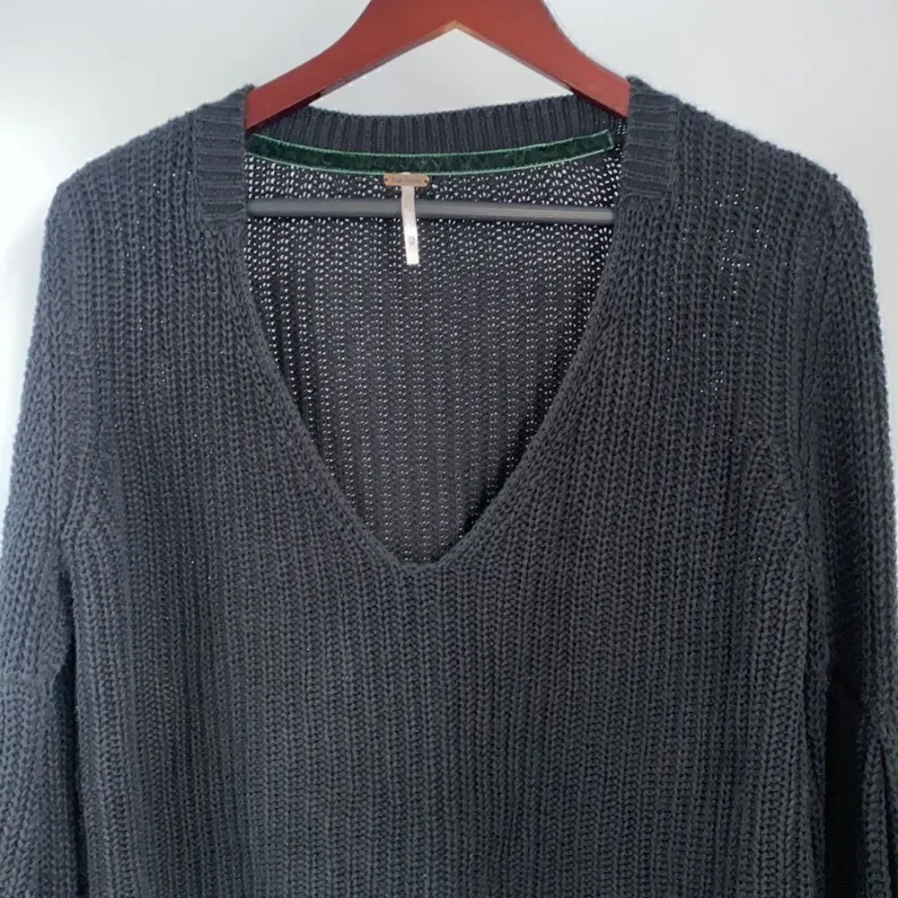 Free People Damsel Cable Knit Pullover Black Sweater Bell Sleeves Oversized XS